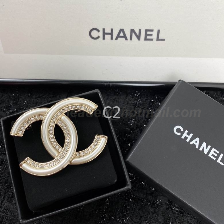 Chanel Brooch 483